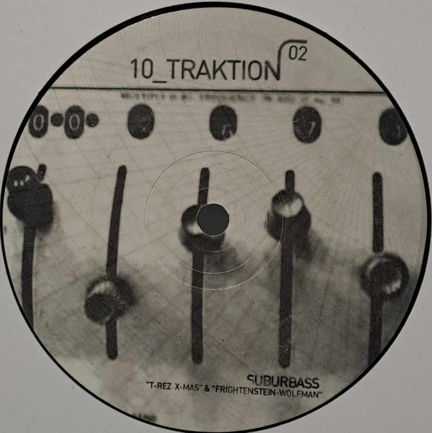 10_Traktion 02 - vinyle freetekno